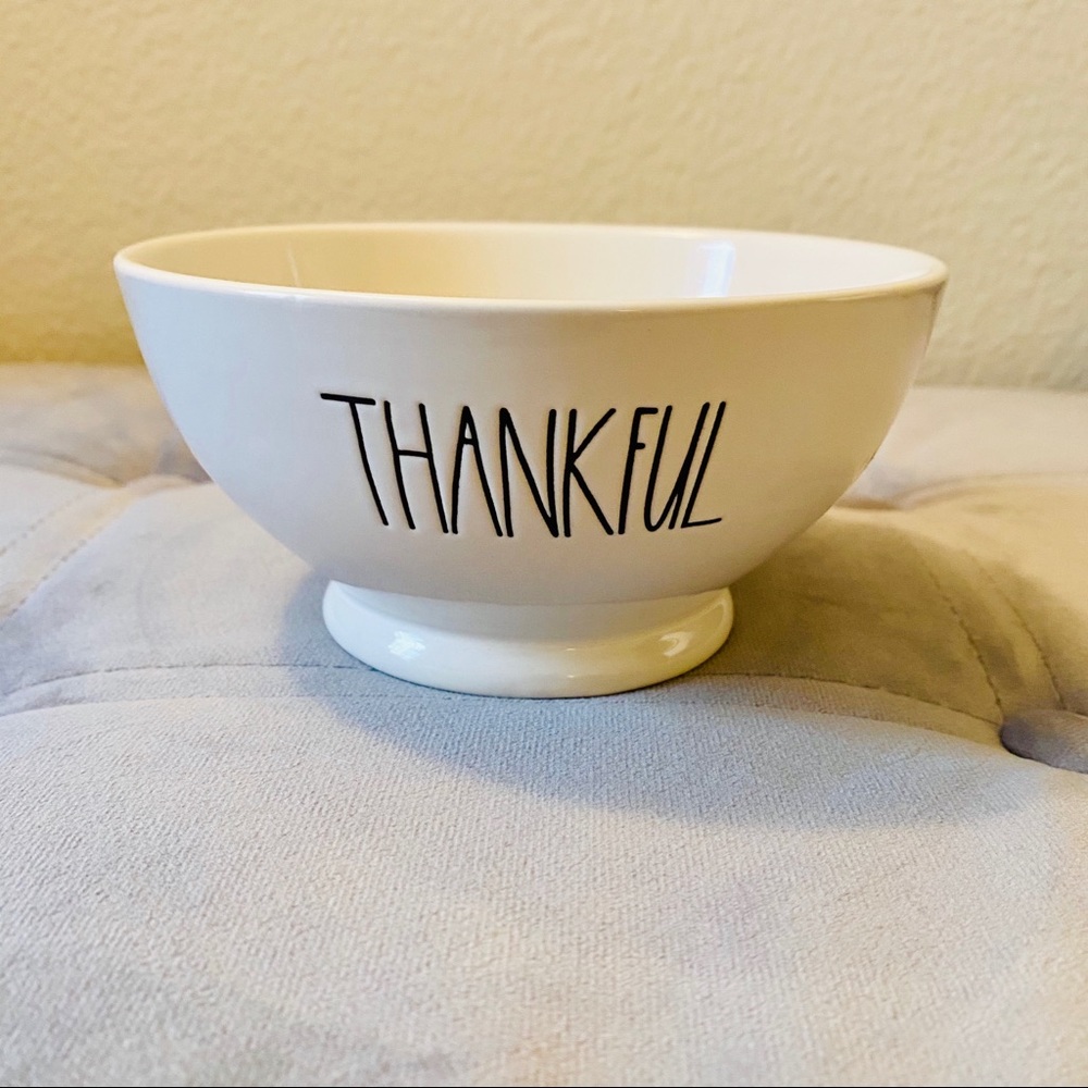 SOLD RAE DUNN Thankful Ceramic Bowl - Picture 1 of 3